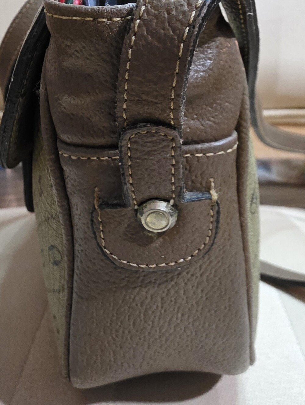 VINTAGE GUCCI ACCESSORY COLLECTION, HANDBAG, PURSE CROSS BODY - Picture 10 of 13